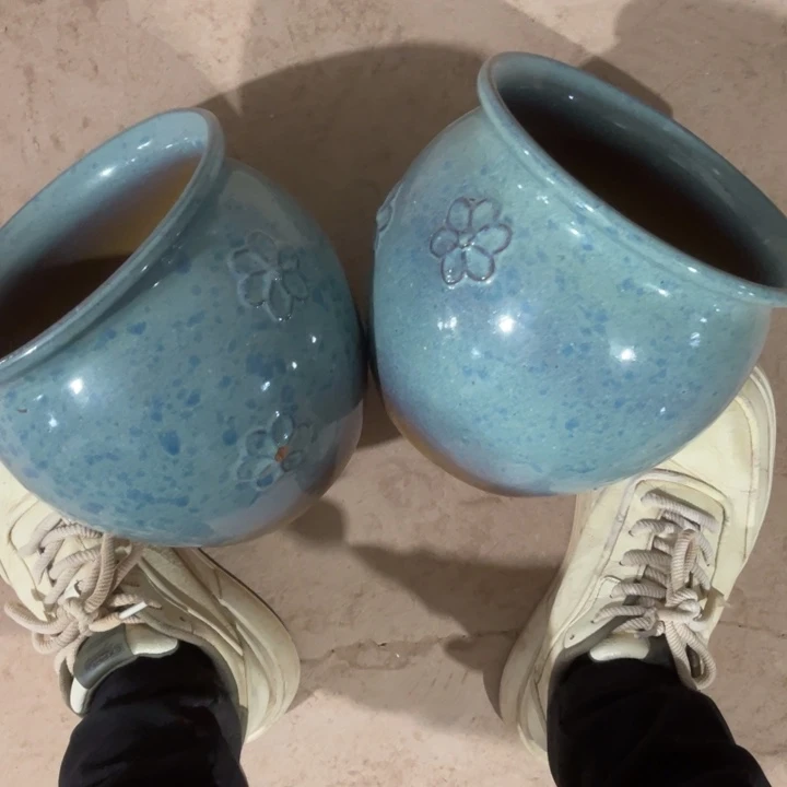 花盆紫砂口径20高度18两只小瑕疵