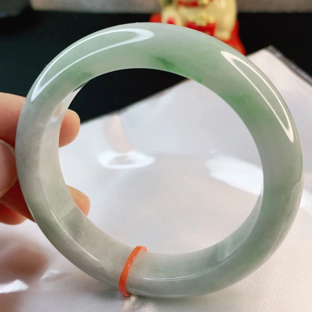 翡翠手镯未镶嵌55.5圈口