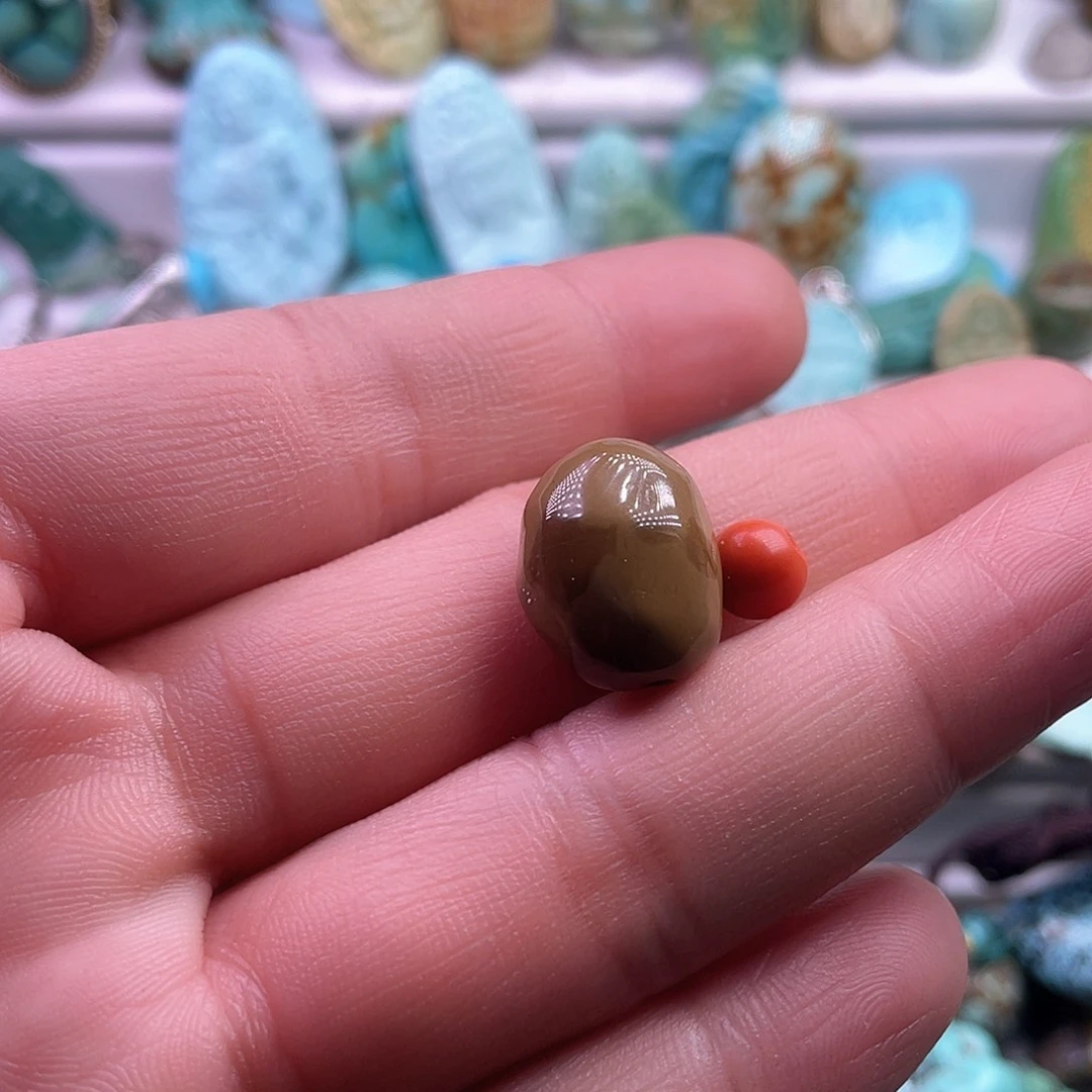 南红玛瑙颈饰未镶嵌