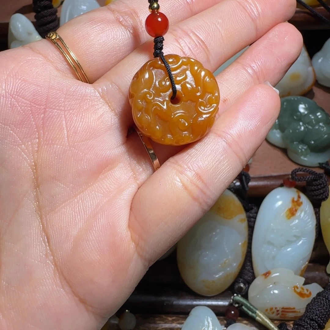 和田玉未镶嵌挂件