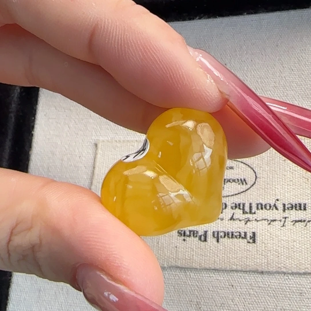 琥珀未镶嵌珠宝奇石生**花