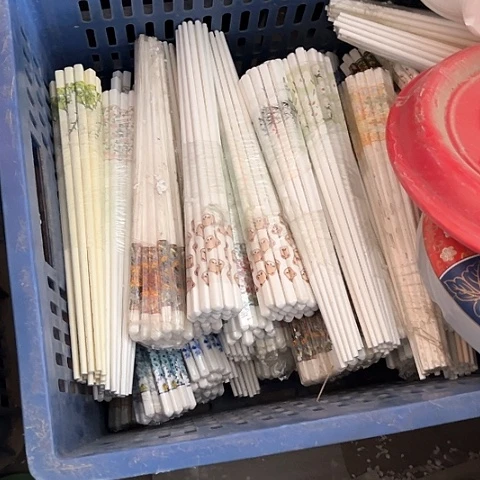 微瑕，不能明火，默认发20双筷子