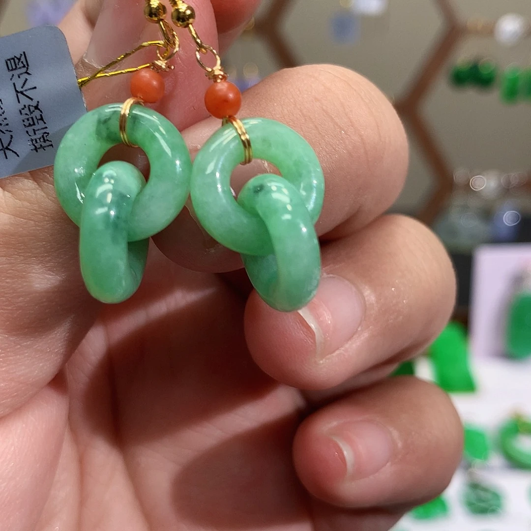 未镶嵌翡翠耳饰天然翡翠耳饰