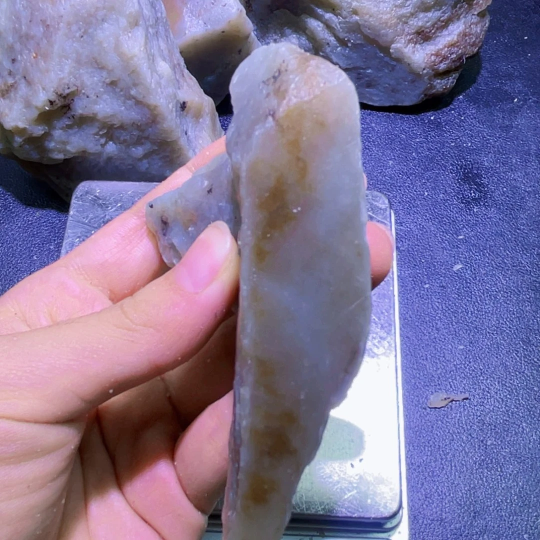 未镶嵌和田玉珠宝半成品