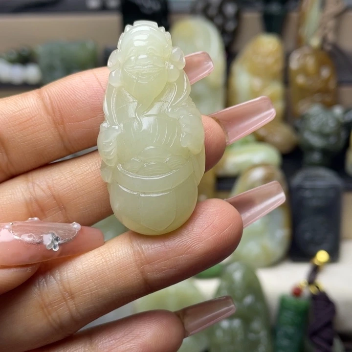 和田玉未镶嵌挂件