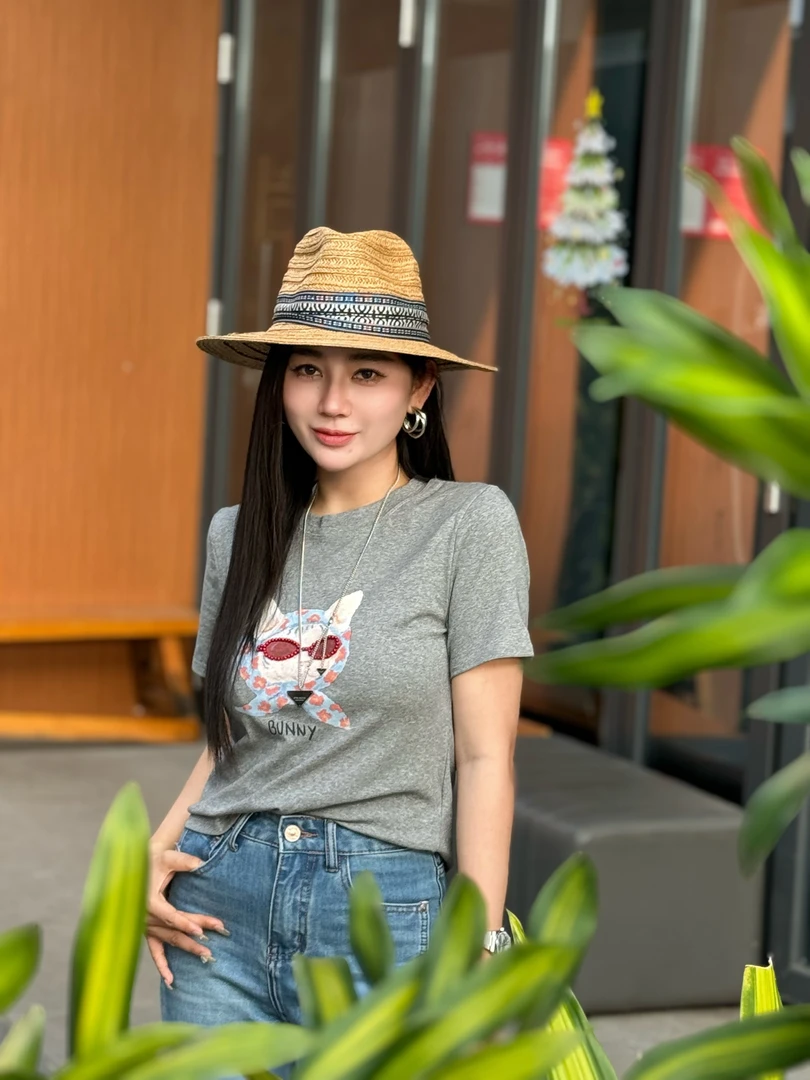 【惠惠专属】221卡通猫咪印花短袖T恤新款女甜美减龄百搭圆领上衣