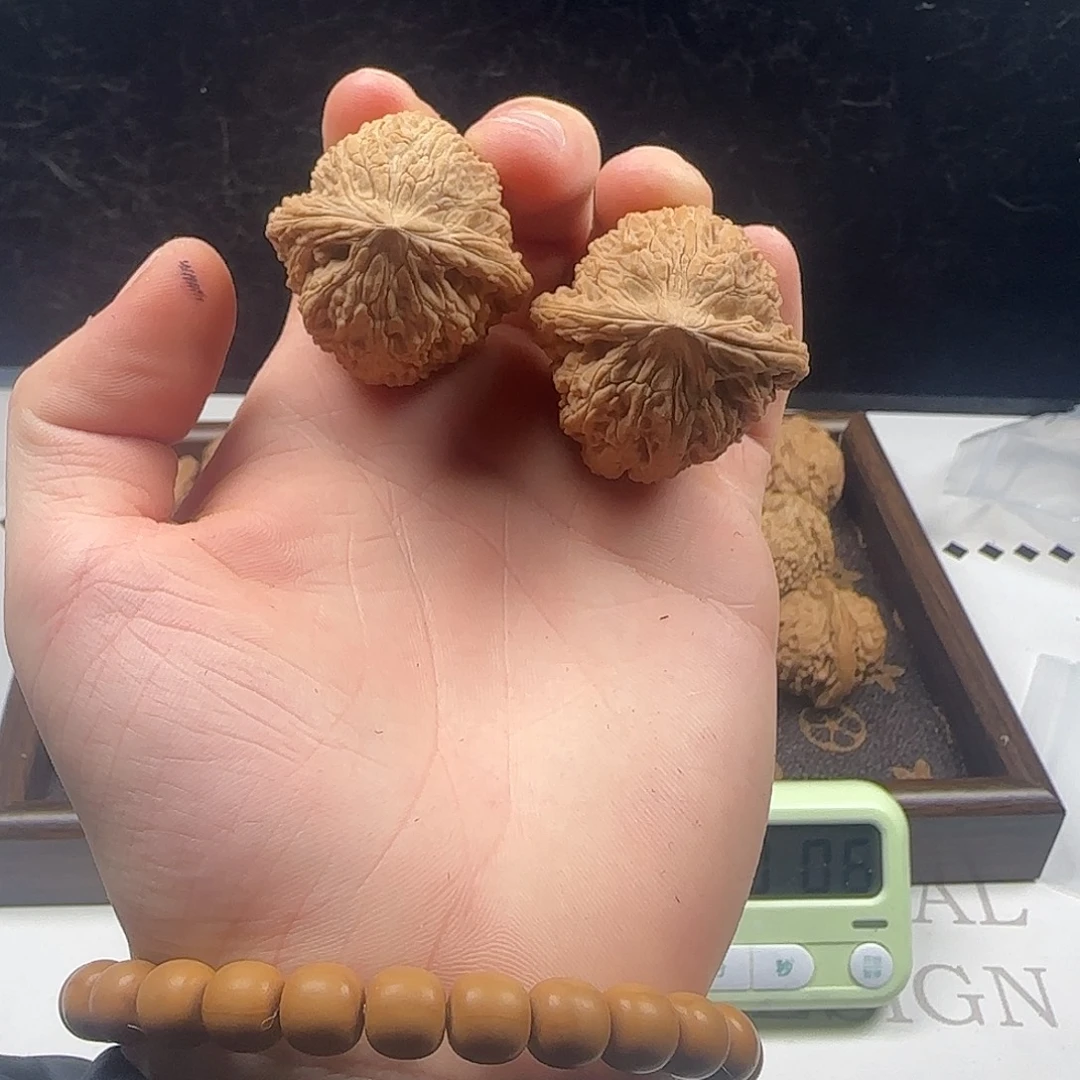 文玩核桃吊坠哈哈哈哈哈哈哈哈