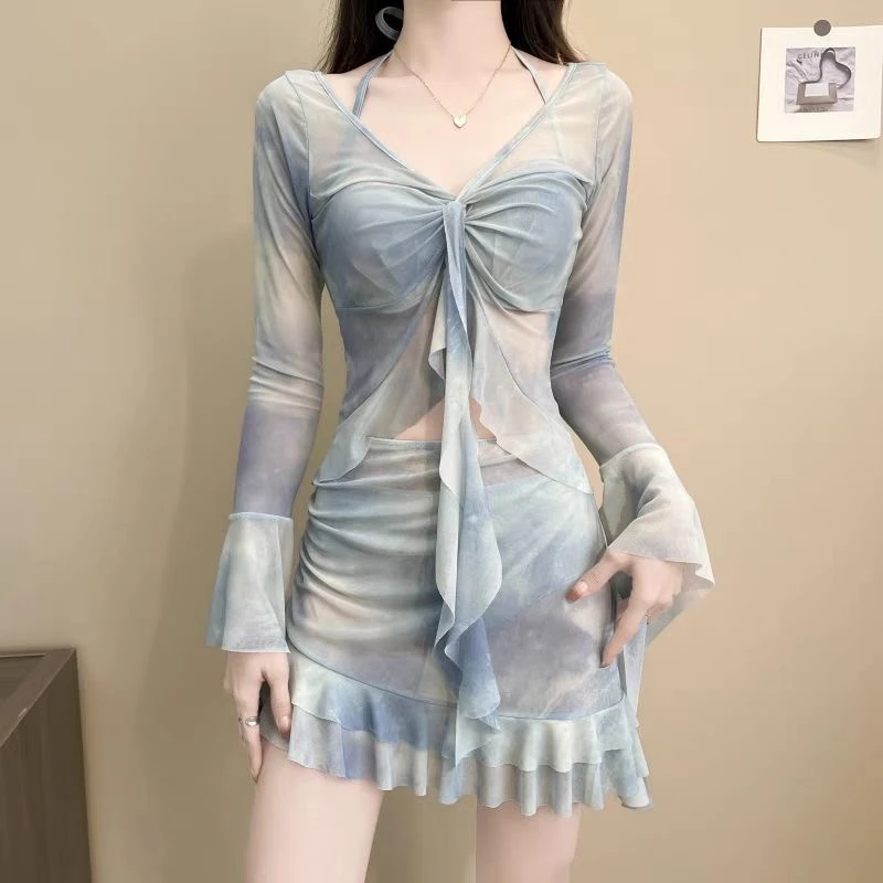 分体泳衣女2025新款长袖四件套带罩衫绝美性感比基尼高级感泡温泉