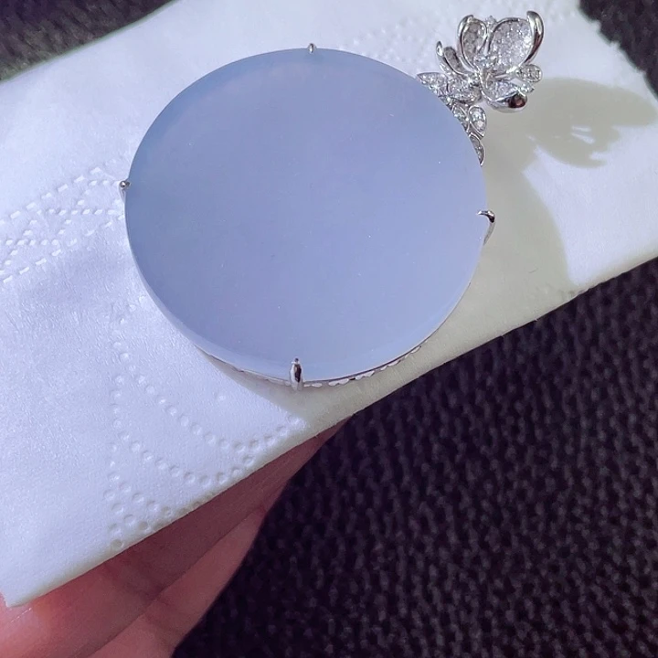 颈饰18K金镶嵌翡翠翡翠