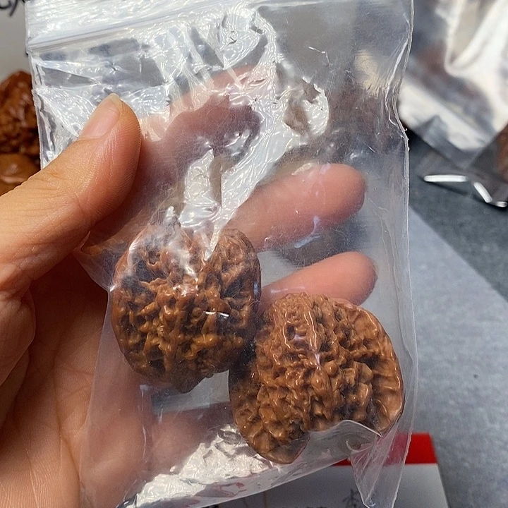 文玩核桃吊坠满天星
