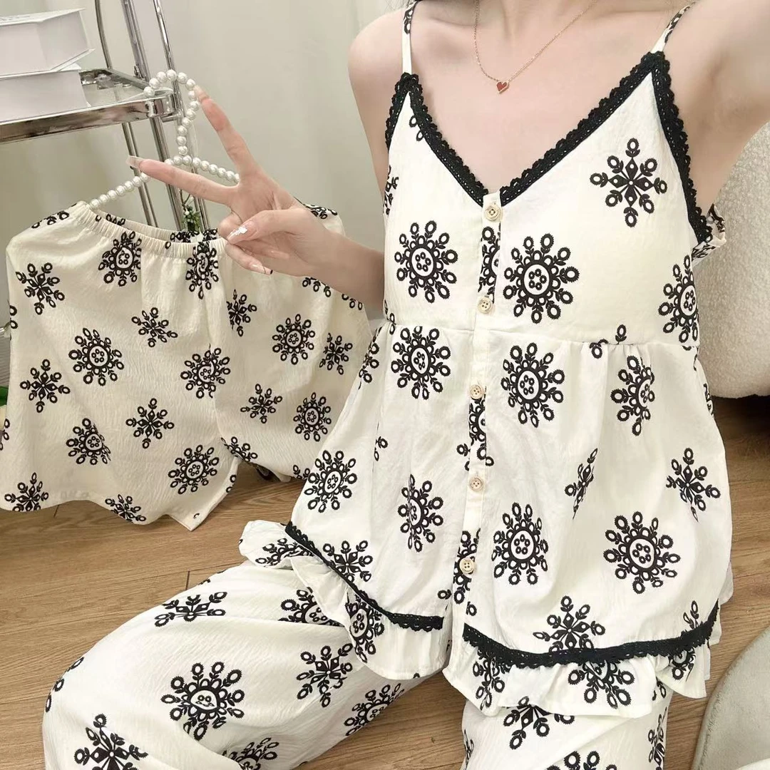 女大学生睡衣女款爆款2025新款云朵棉几何图案睡衣三件套装家居服