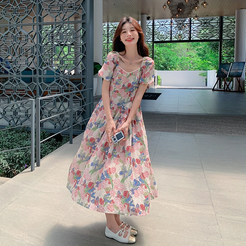 法式碎花连衣裙女夏季2025新款时尚甜美气质温柔风超好看度假裙子