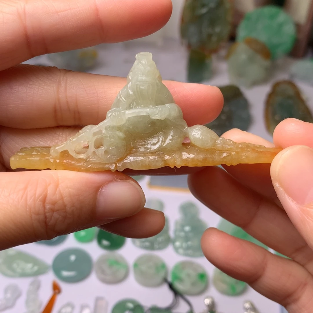 定制翡翠未镶嵌翡翠