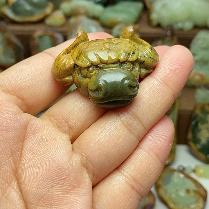 岫岩河磨玉（透闪石质玉）未镶嵌颈饰