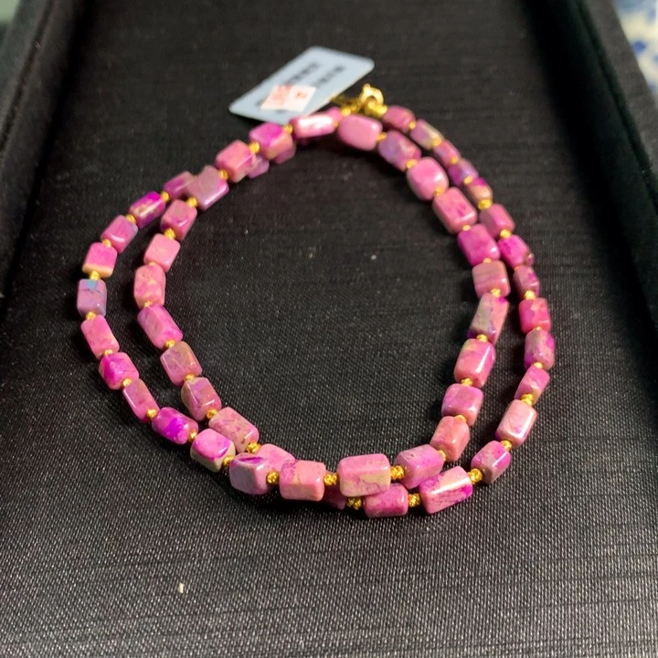 苏纪石（舒俱来）颈饰18K金镶嵌