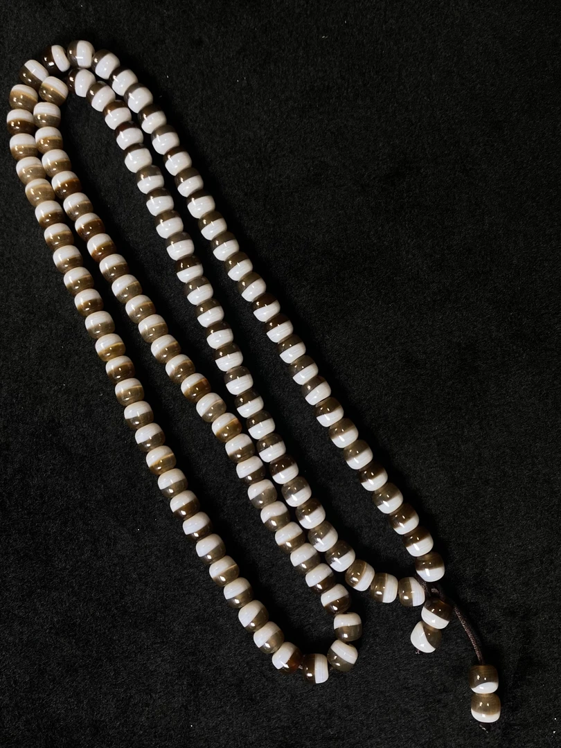 整！百里挑一同料108颗天地天然一线糖心玛瑙珠串尺寸：宽8.0 高7.2