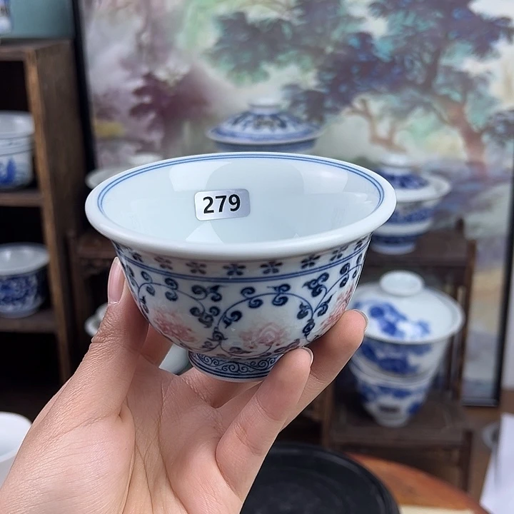 瓷其他缠枝莲釉里红压手279