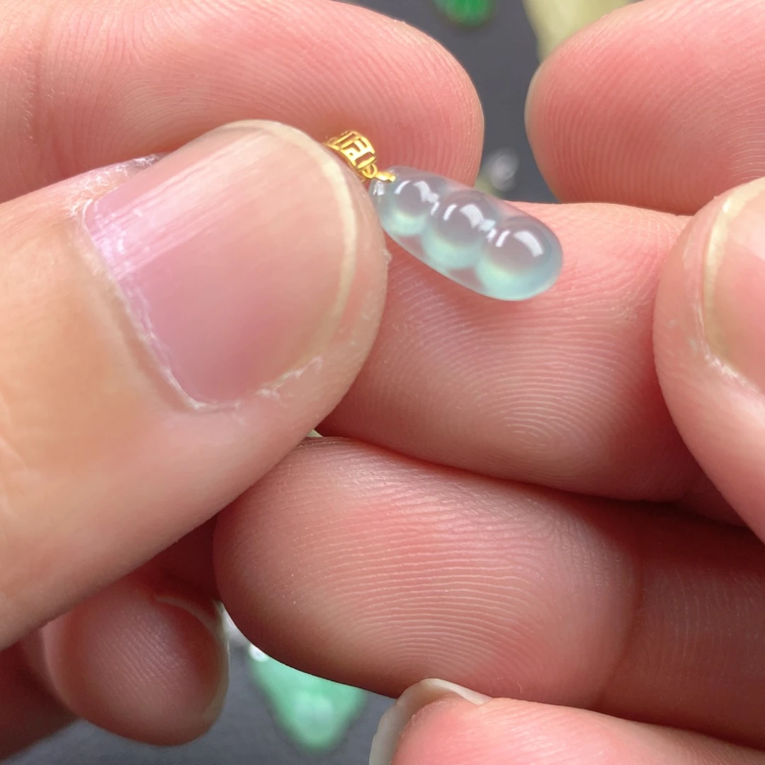 【闪购商品】颈饰18K金镶嵌翡翠翡翠