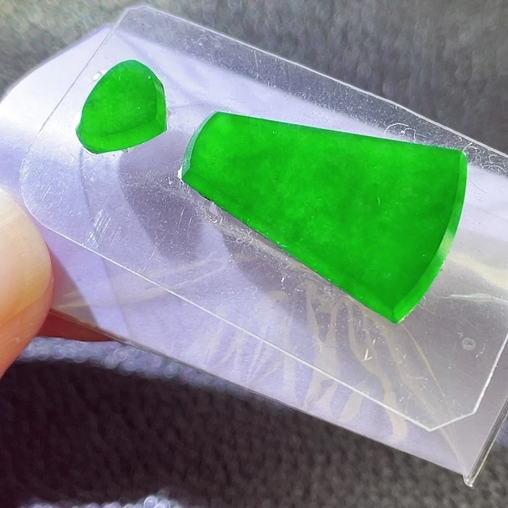 未镶嵌定制翡翠翡翠