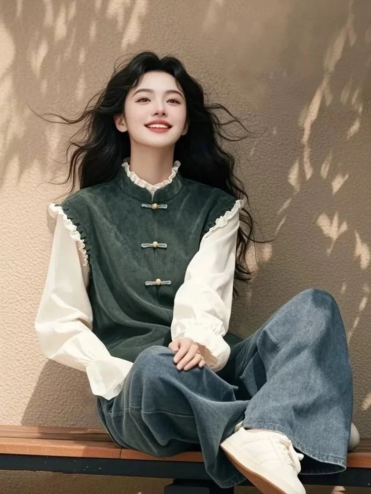 2025年春季新款新中式绿色假两件盘扣长袖衬衫女牛仔裤显瘦两件套