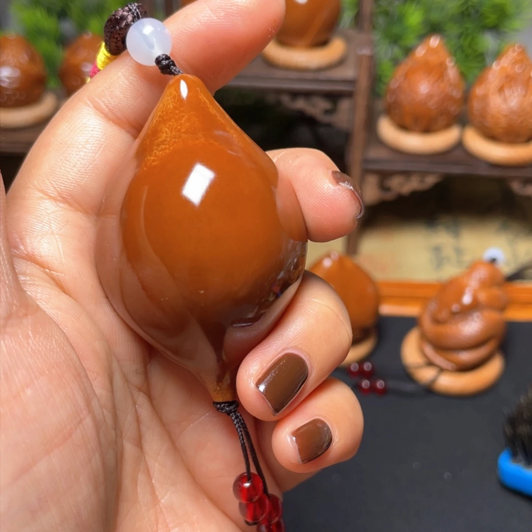 橄榄核吊坠一线天37穿配