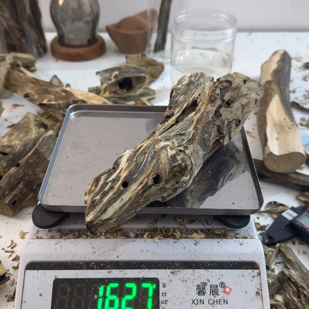 雷***¥沉香沉香碎屑绿绮楠沉香162克