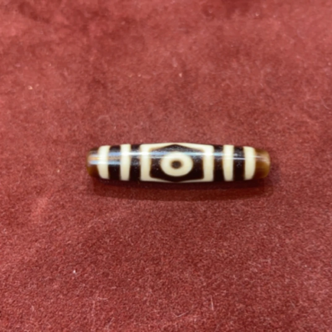 建成牙黄55大尺寸宝盖三眼玛瑙材质手工珠