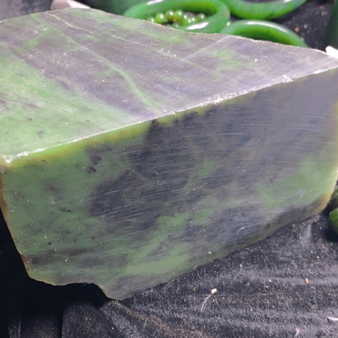 和田玉未镶嵌珠宝半成品