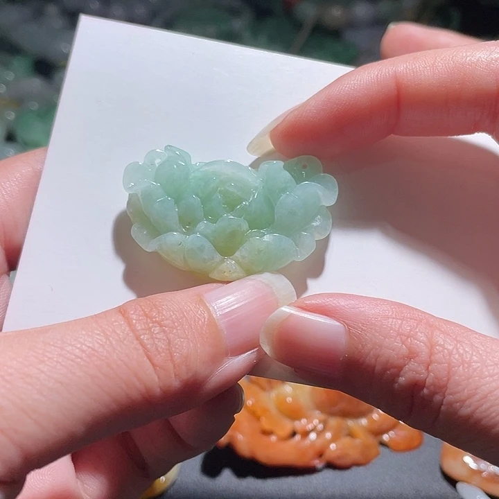 未镶嵌挂件翡翠天