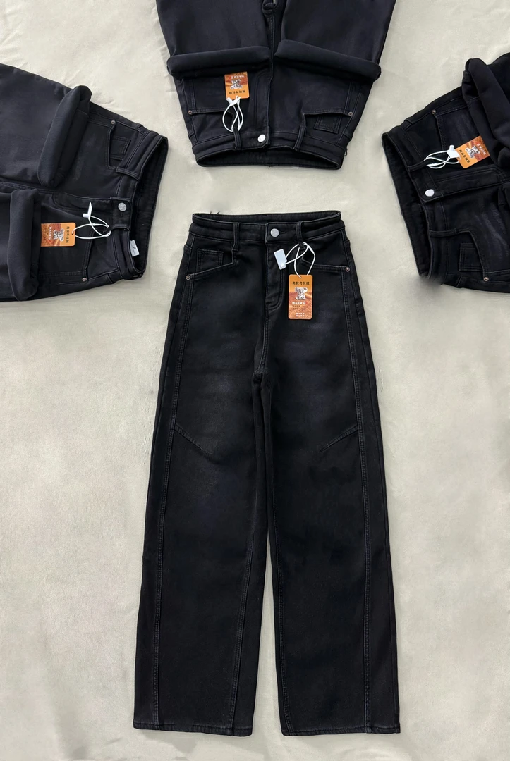 少东家 2025冬季加绒新款时尚小弯刀水洗牛仔裤7608