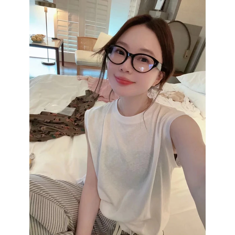 【BORAKOO】白色遮肉包边显瘦背心