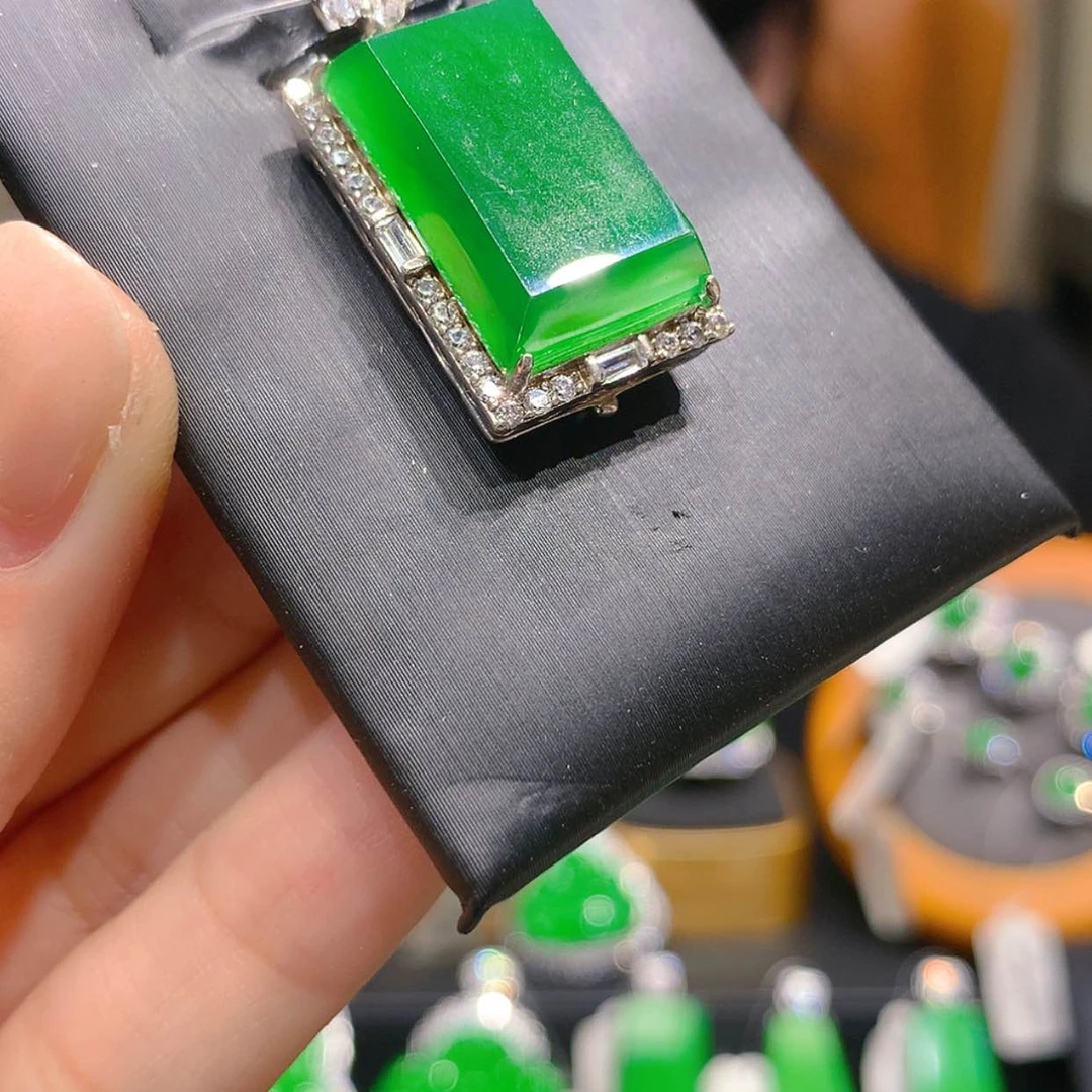 【闪购商品】颈饰银S925镶嵌翡翠5柒姐