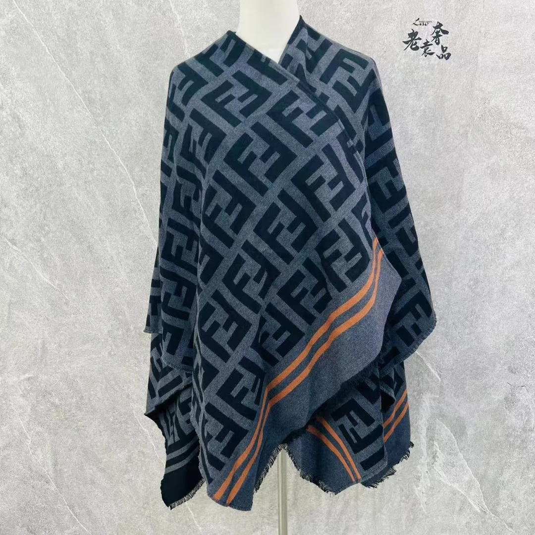99新 FENDI/芬迪 海囤J/芬迪衣服///ds57327