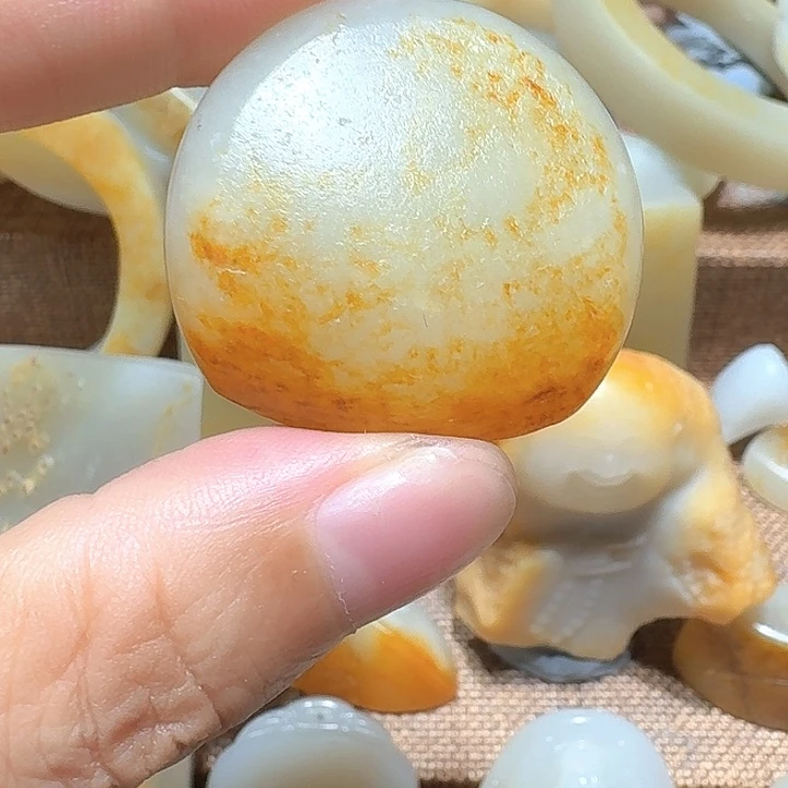 和田玉（糖玉）未镶嵌手链