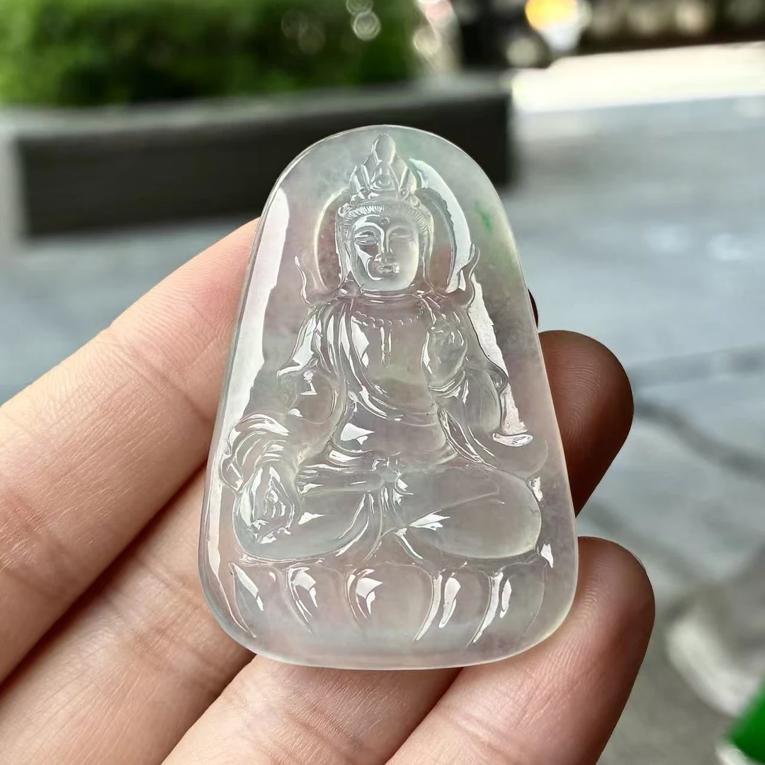 天然a货缅甸翡翠自然光尺寸48.8/31/5.3 高冰观音牌吊坠 质地细腻