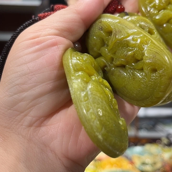 未镶嵌岫玉毛衣链