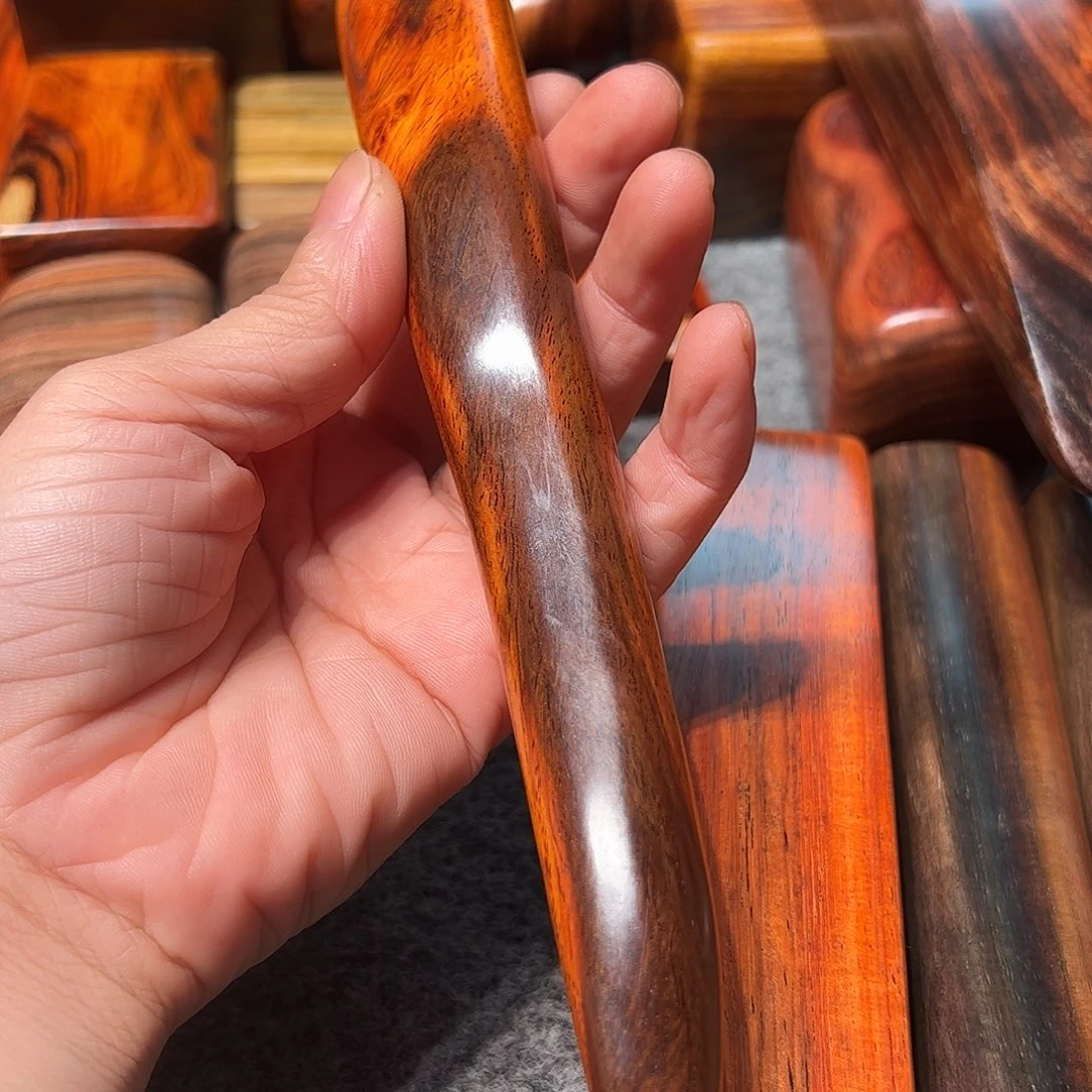 水***木交趾黄檀（大红酸枝）