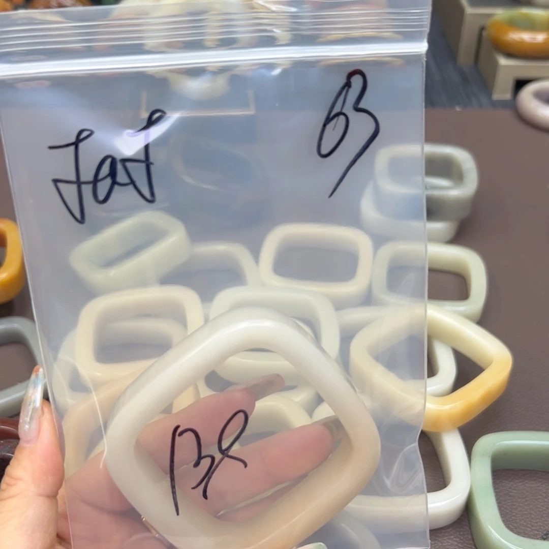 石英质玉手镯未镶嵌F*F