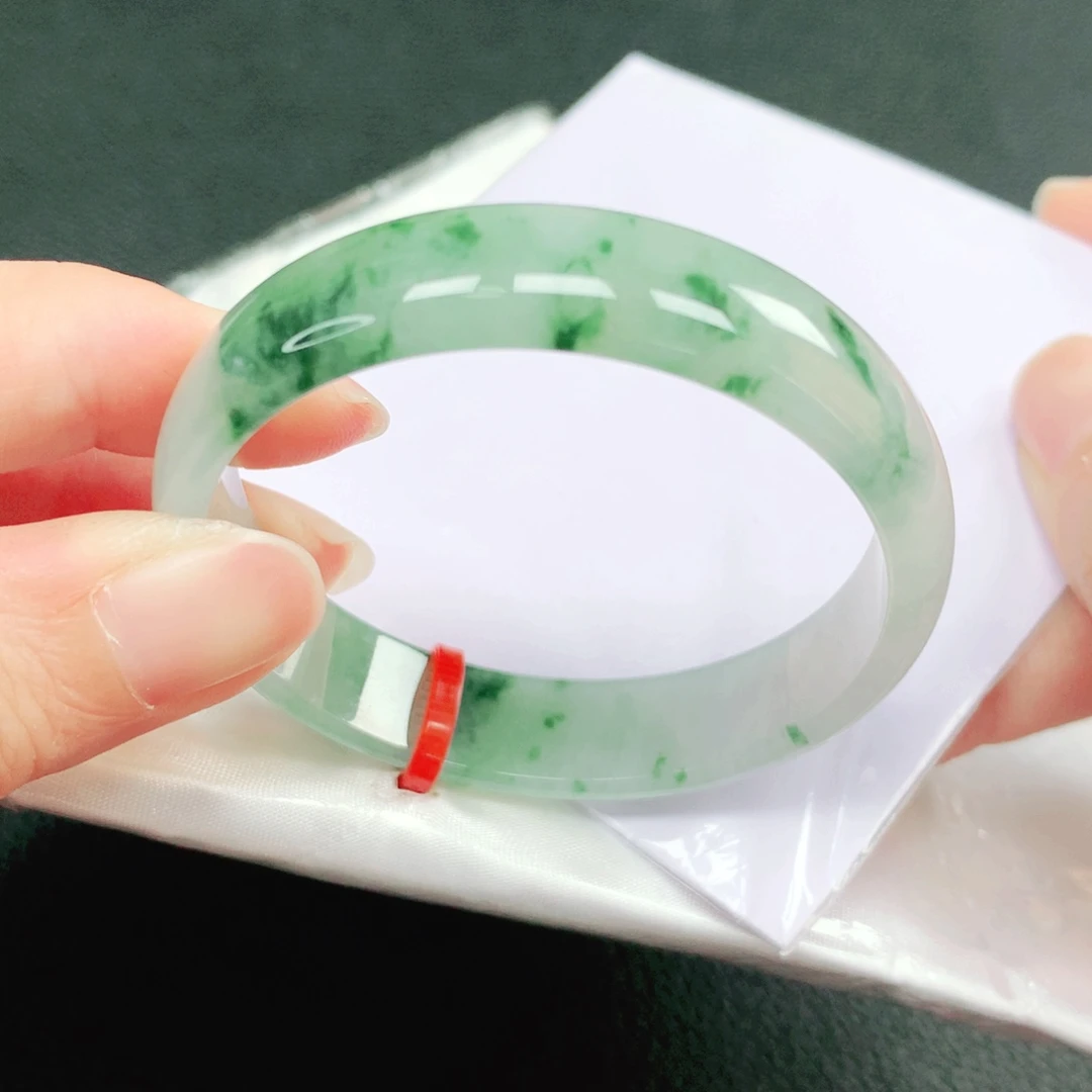 翡翠未镶嵌手镯48圈