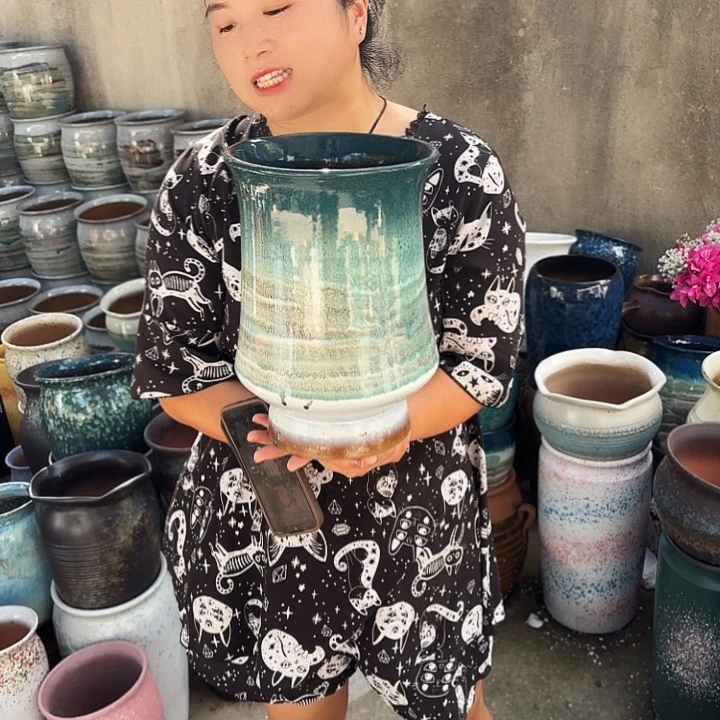 口20高30一个盆子。