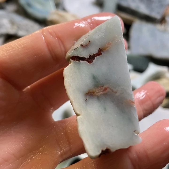 翡翠颈饰未镶嵌天然翡翠