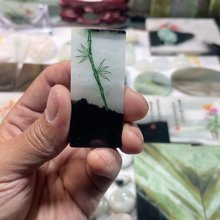 独山玉未镶嵌颈饰