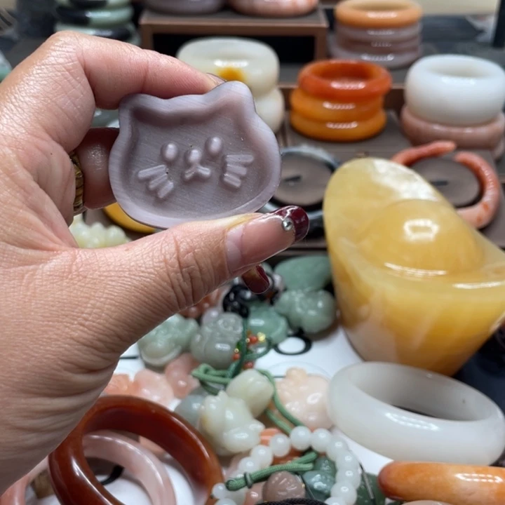 石英岩玉手镯合金