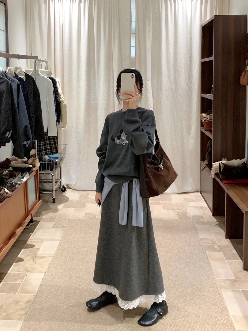 灰灰呀！26011 韩系复古设计感甜美蕾丝拼接加绒百搭松紧腰半身裙
