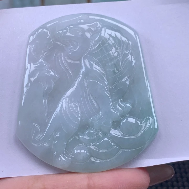 颈饰未镶嵌翡翠虎牌吊坠