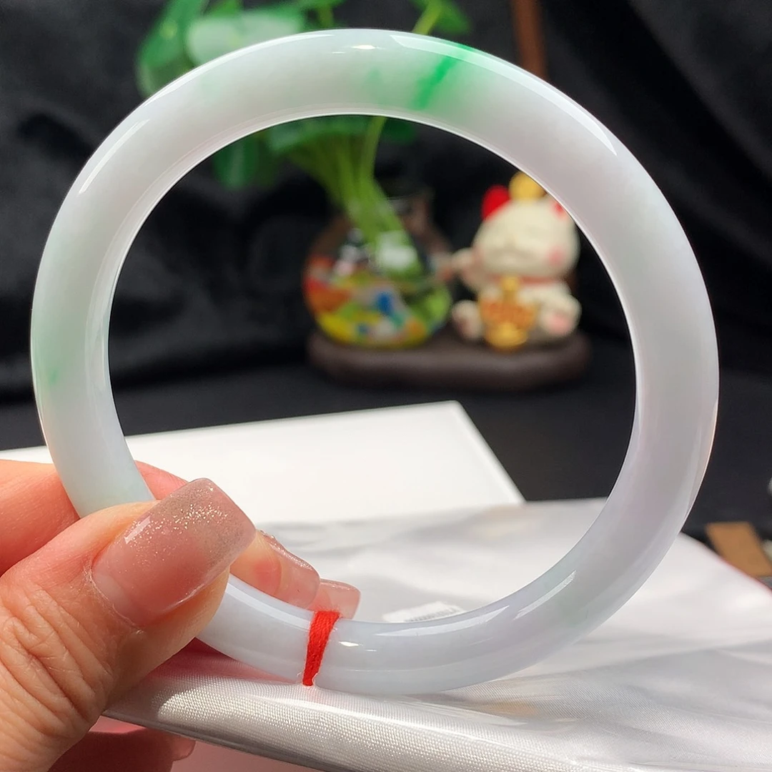 翡翠手镯未镶嵌圈口61.8