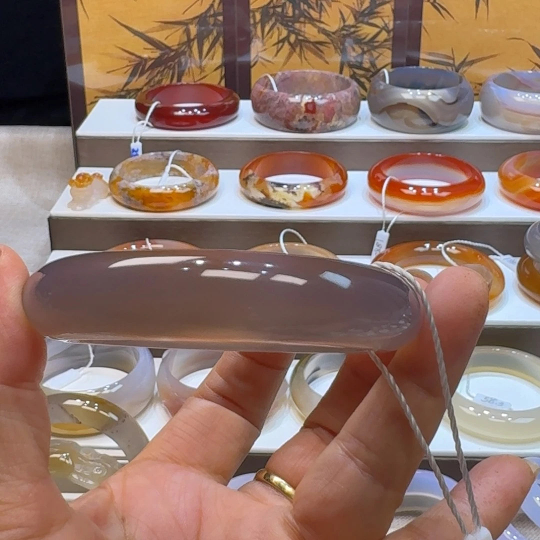 诺***涵手镯玛瑙/玉髓合金