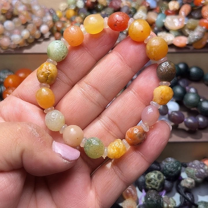 阿拉善彩玛瑙手串