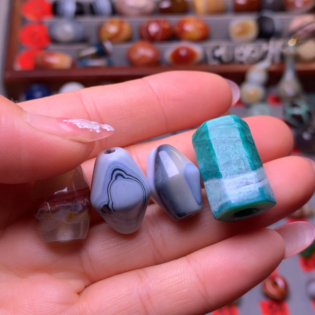 萍***逢未镶嵌颈饰玛瑙/玉髓