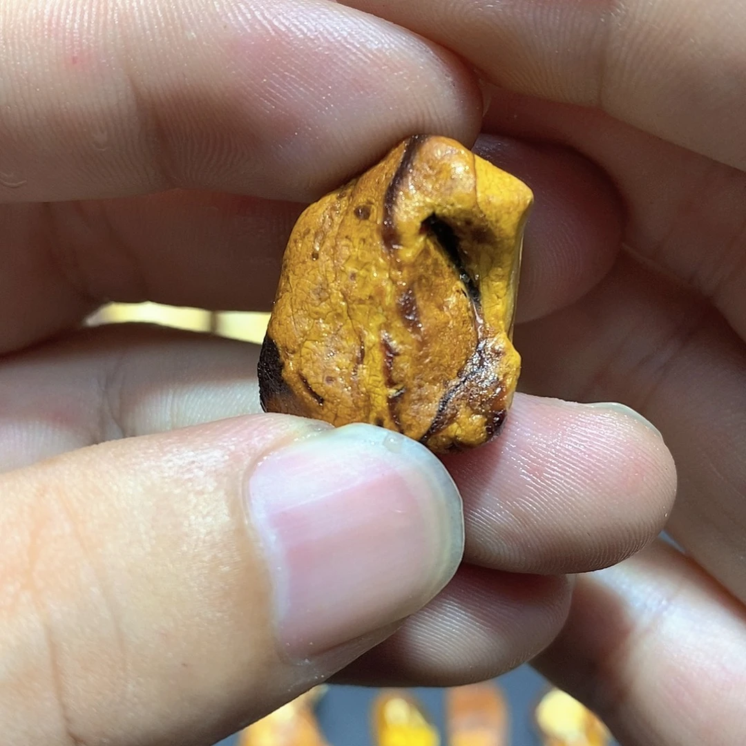 定制琥珀蜜蜡原石定制